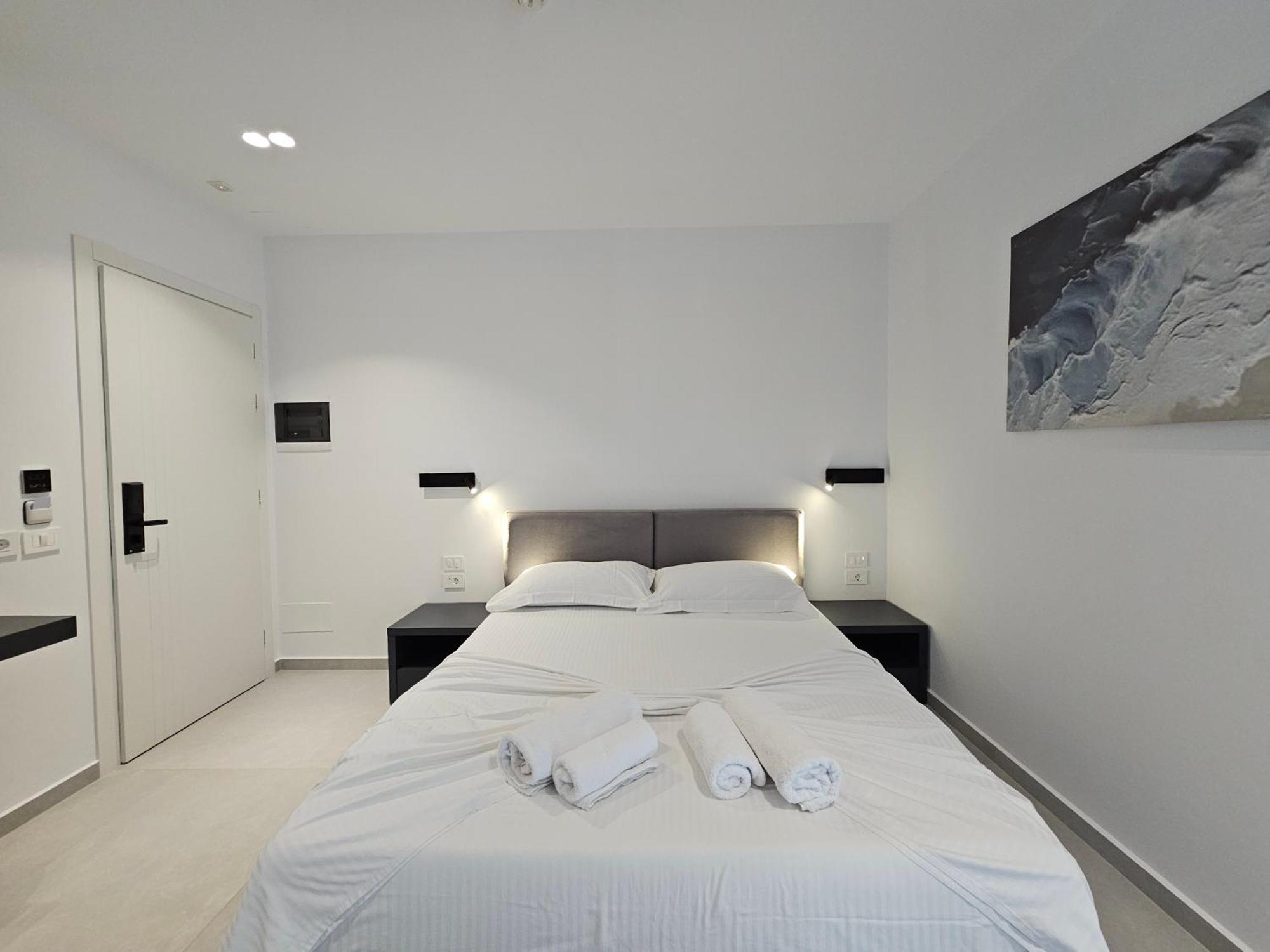 Adele Hotel Ksamil Exterior photo